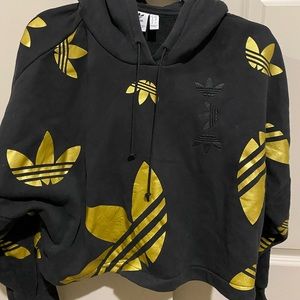 Adidas sweatshirt